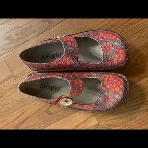 Alegria Mary Janes size 37